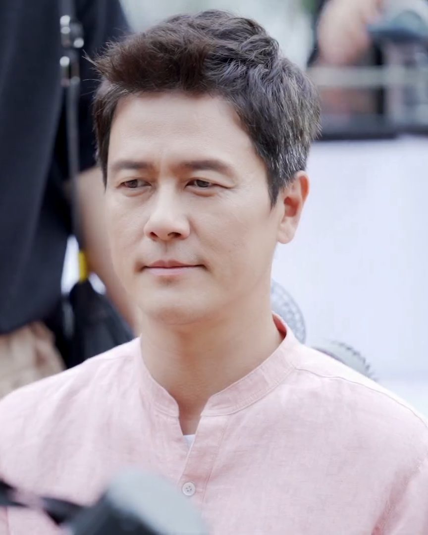 감우성 사진 — 배우 감우성 사주