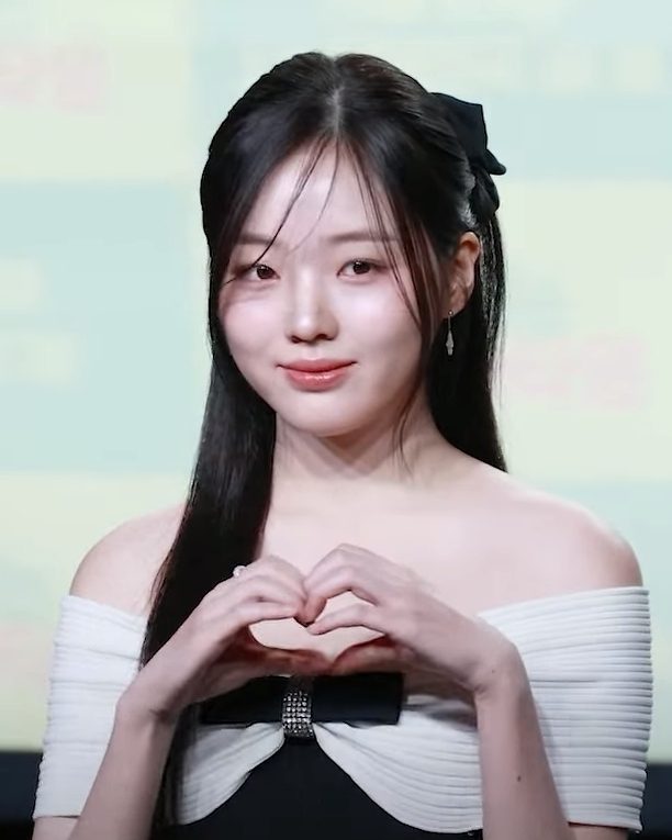 강나언 사진 — 배우 강나언 사주