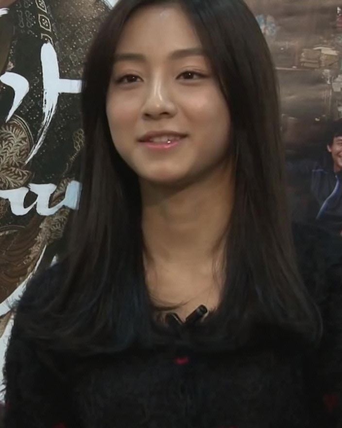 강민아