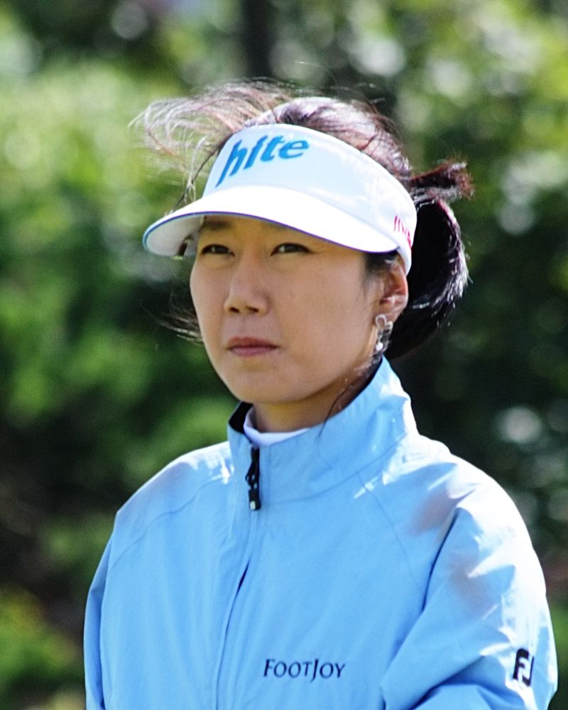강수연 사진 3 — 강수연 사주와 병인일주