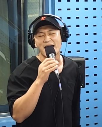 강홍석