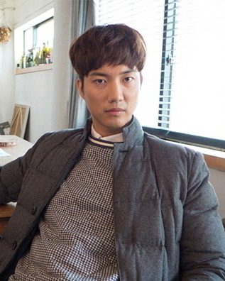 건일 사진 — 슈퍼노바 건일 사주