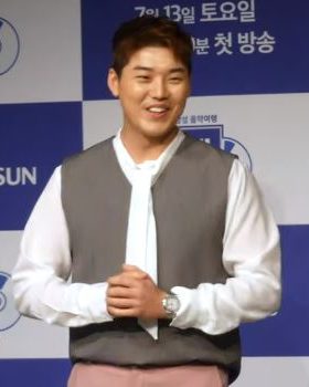 권혁수 사진 — 배우 권혁수 사주