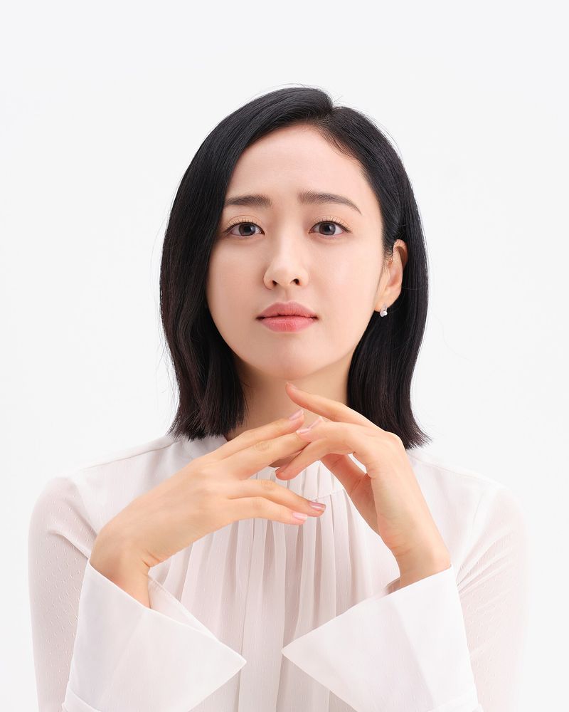 김민정 사진 2 — 김민정 사주와 갑인일주