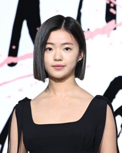 김시아 사진 — 배우 김시아 사주