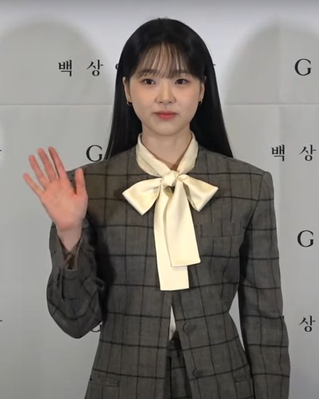 김시은 사진 2 — 김시은 사주와 신미일주