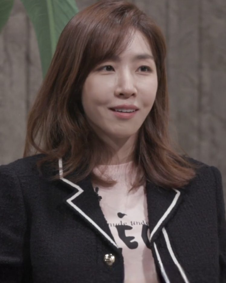 김이나 사진