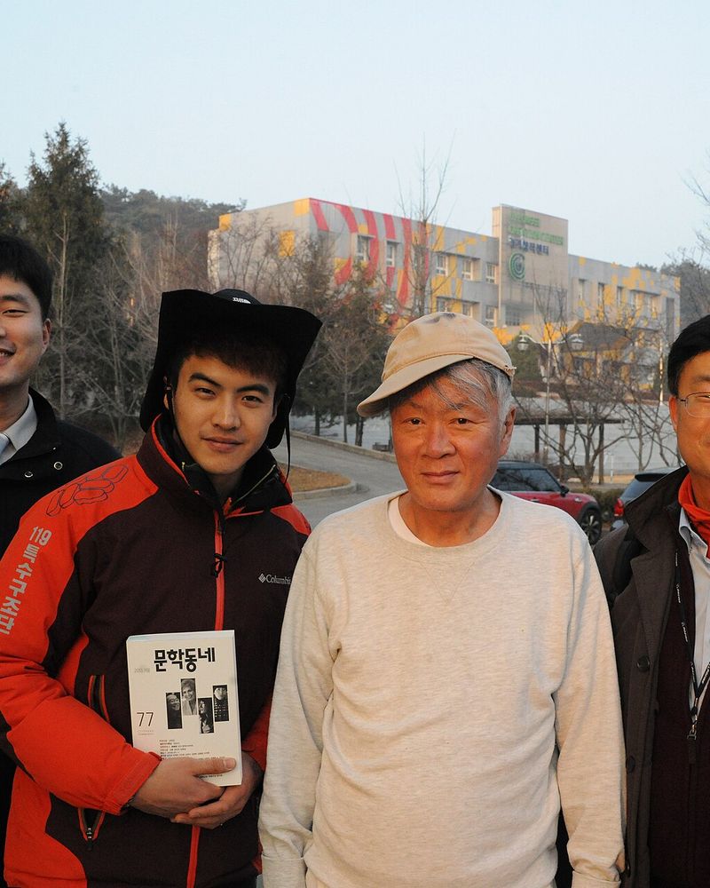 김훈 사진 3 — 김훈 사주와 경인일주