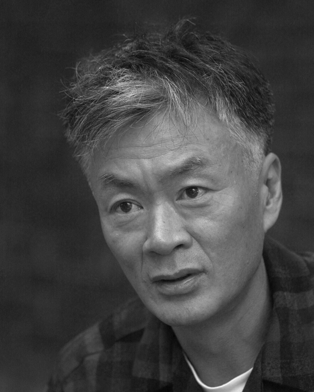 김훈 사진 — 가수 김훈 사주