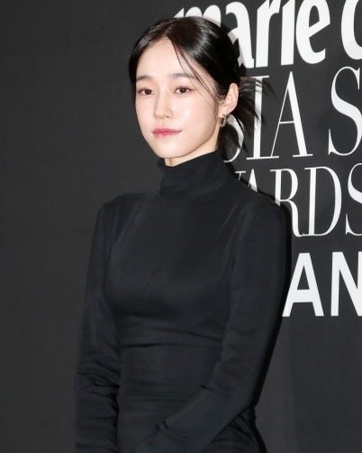 노윤서