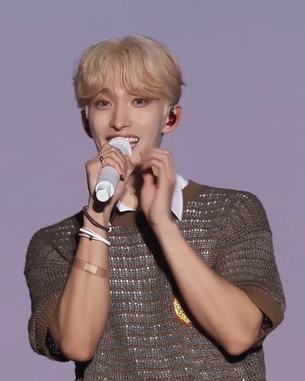 도겸 사진 — 세븐틴 도겸 사주