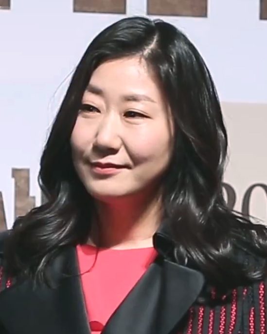라미란 사진 — 배우 라미란 사주