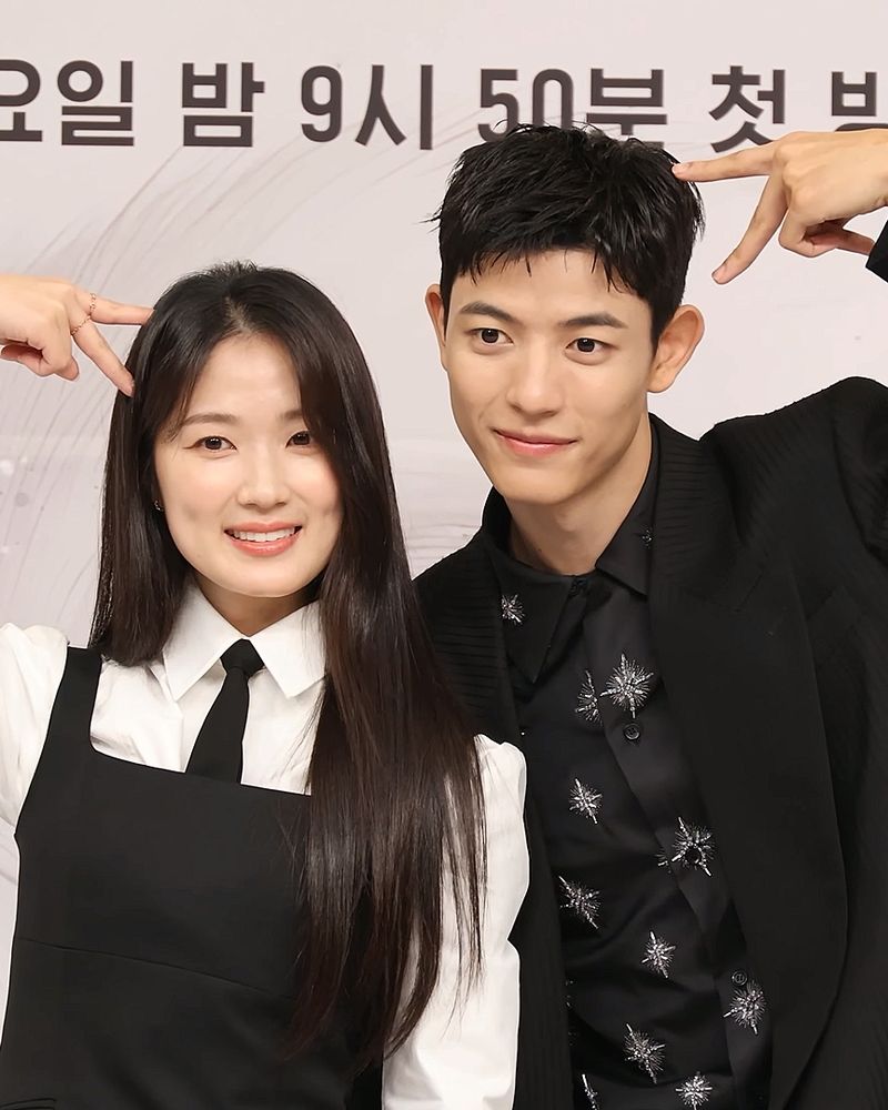 로몬 사진 3 — 로몬 사주와 정묘일주