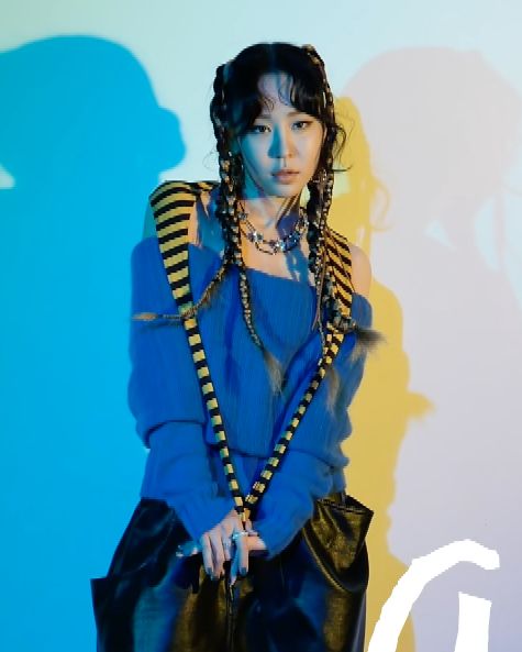 미란이 사진 2 — 미란이 사주와 신해일주
