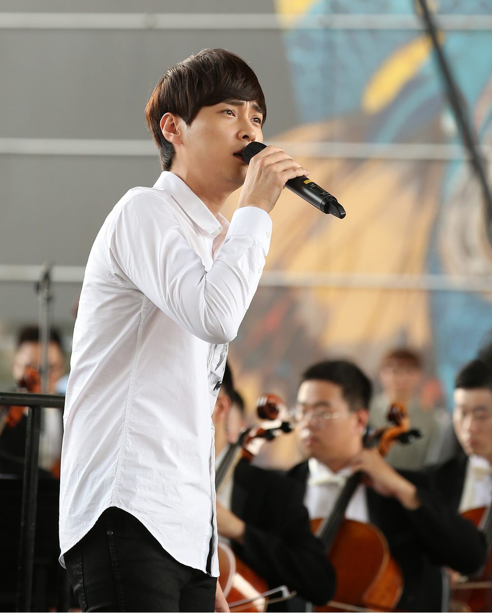 민경훈 사진 — 버즈 민경훈 사주
