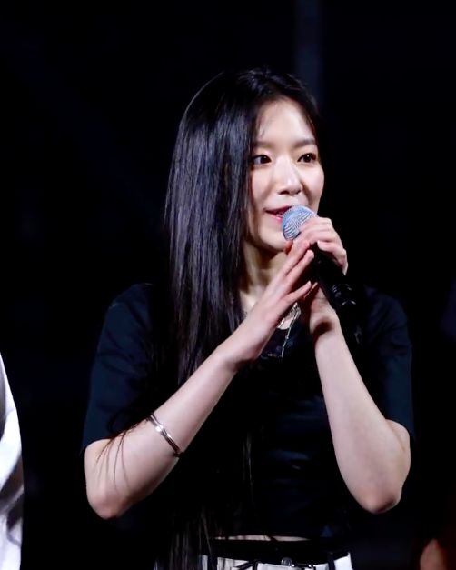 민니 사진 2 — 민니 사주와 무술일주