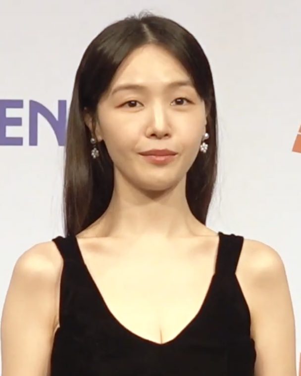 민아 사진