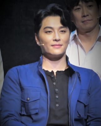 민우혁 사진