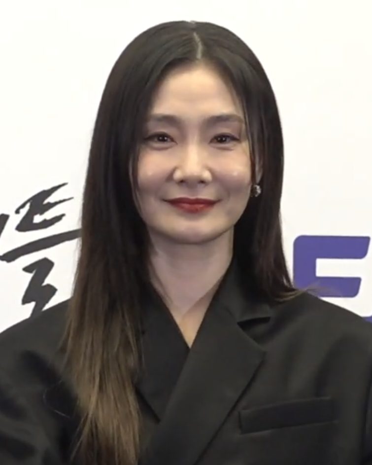 박효주 사진 — 배우 박효주 사주