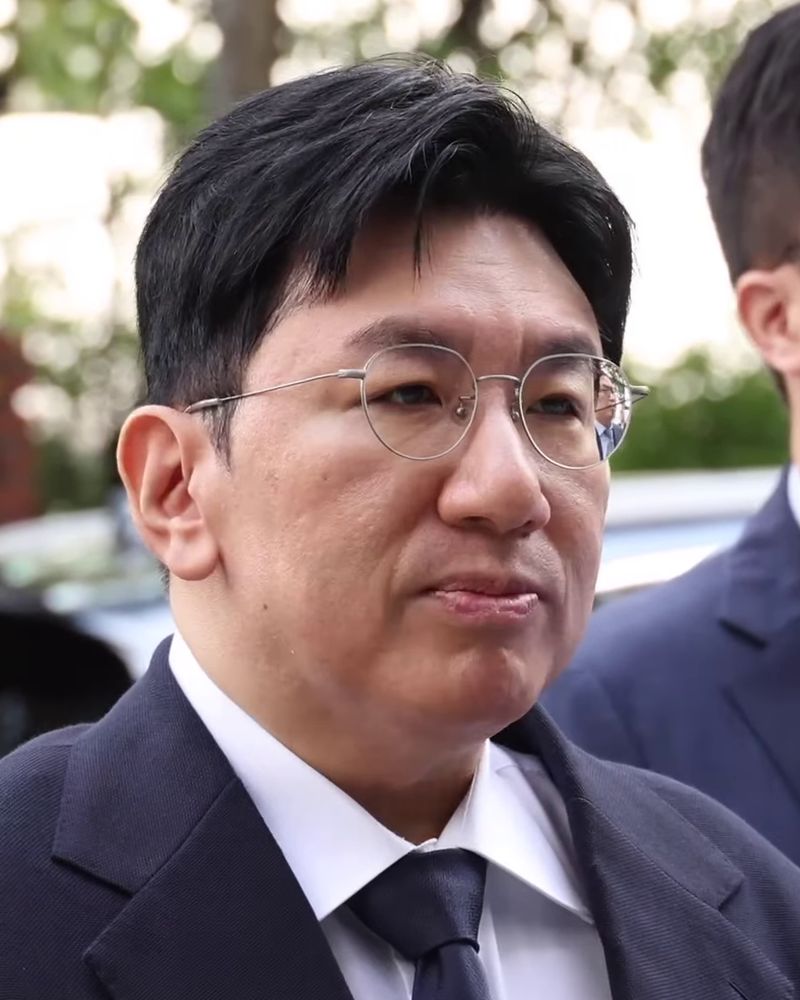 방시혁 사진 3 — 방시혁 사주와 임신일주