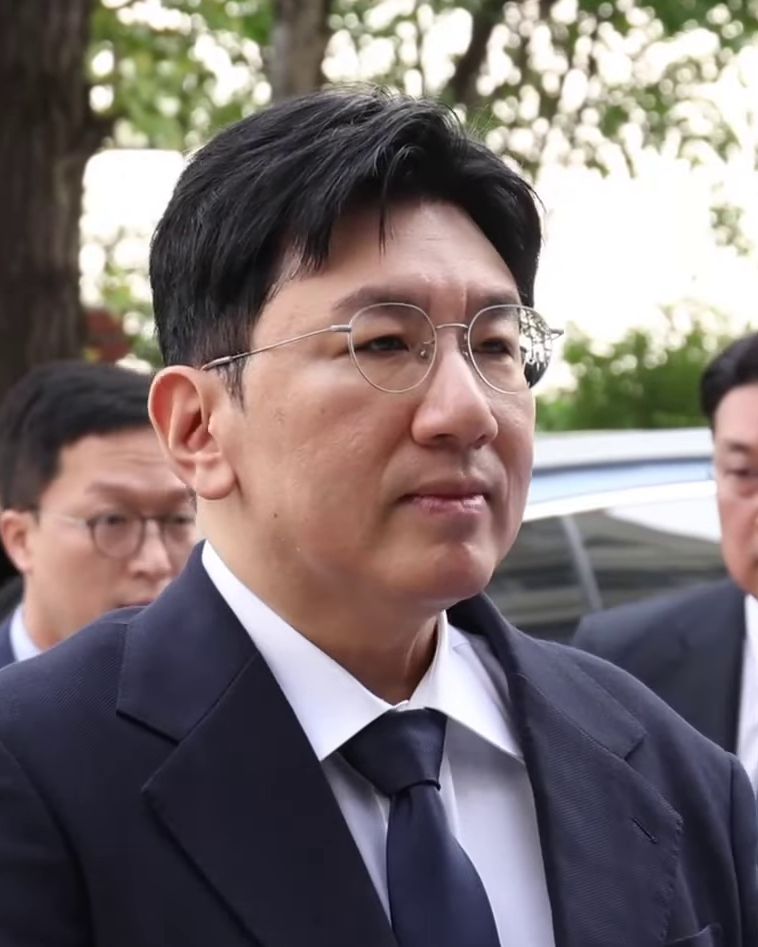 방시혁 사진