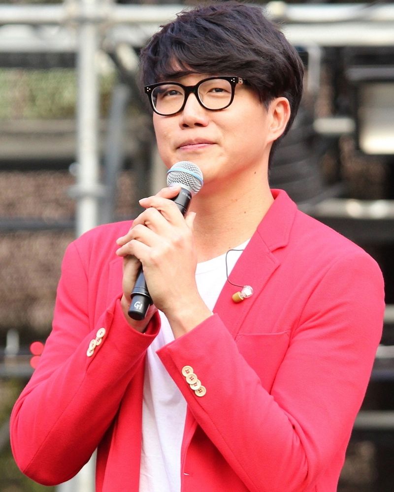 성시경 사진 3 — 성시경 사주와 갑인일주