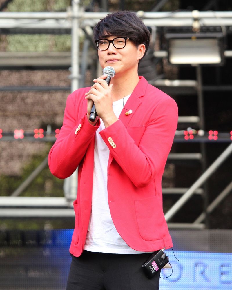 성시경 사진 4 — 성시경 사주와 갑인일주