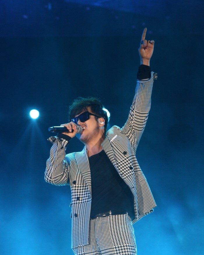 성훈 사진