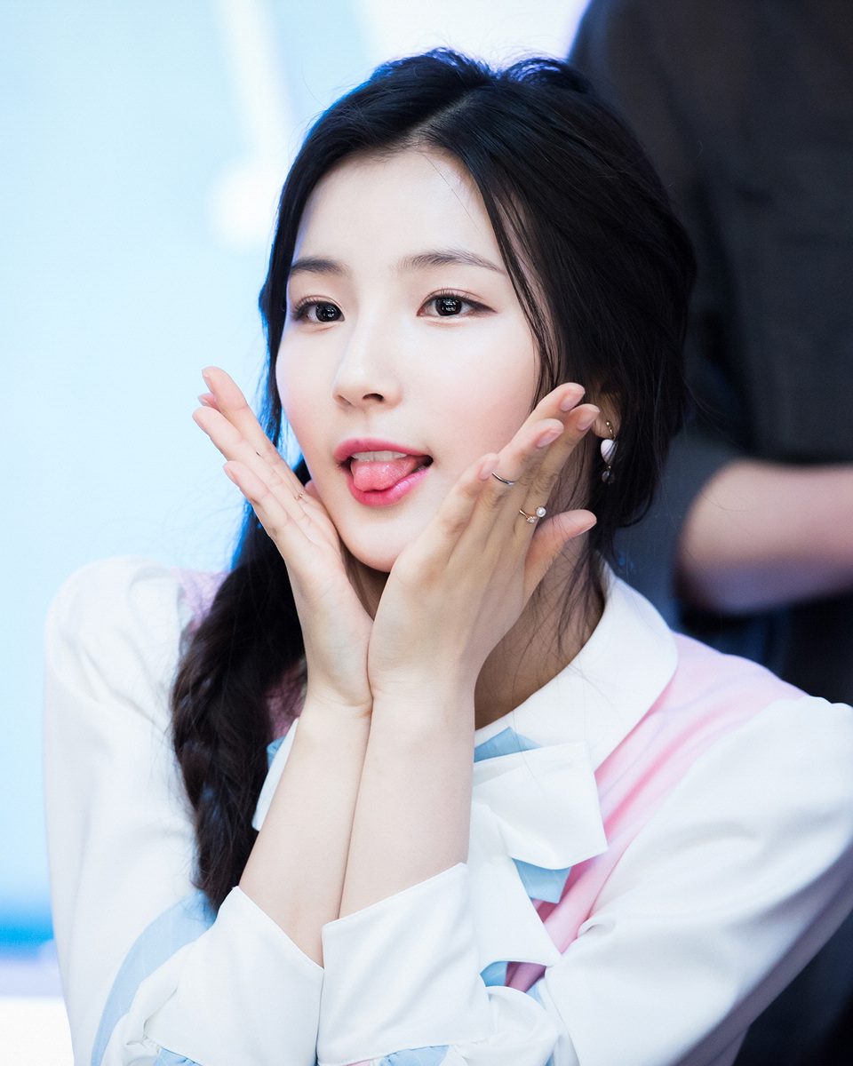 소희 사진 — 앨리스 소희 사주