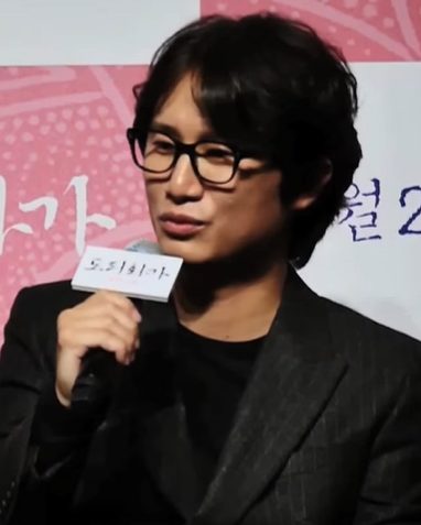 송새벽 사진