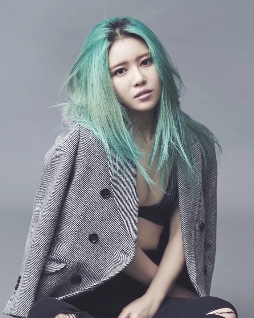 수란 사진 — 가수 수란 사주