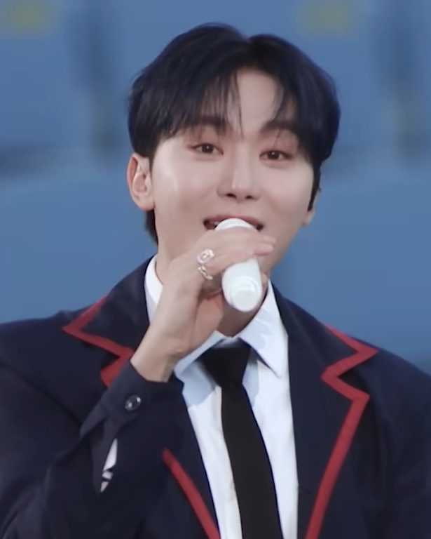 승관 사진 — 세븐틴 승관 사주