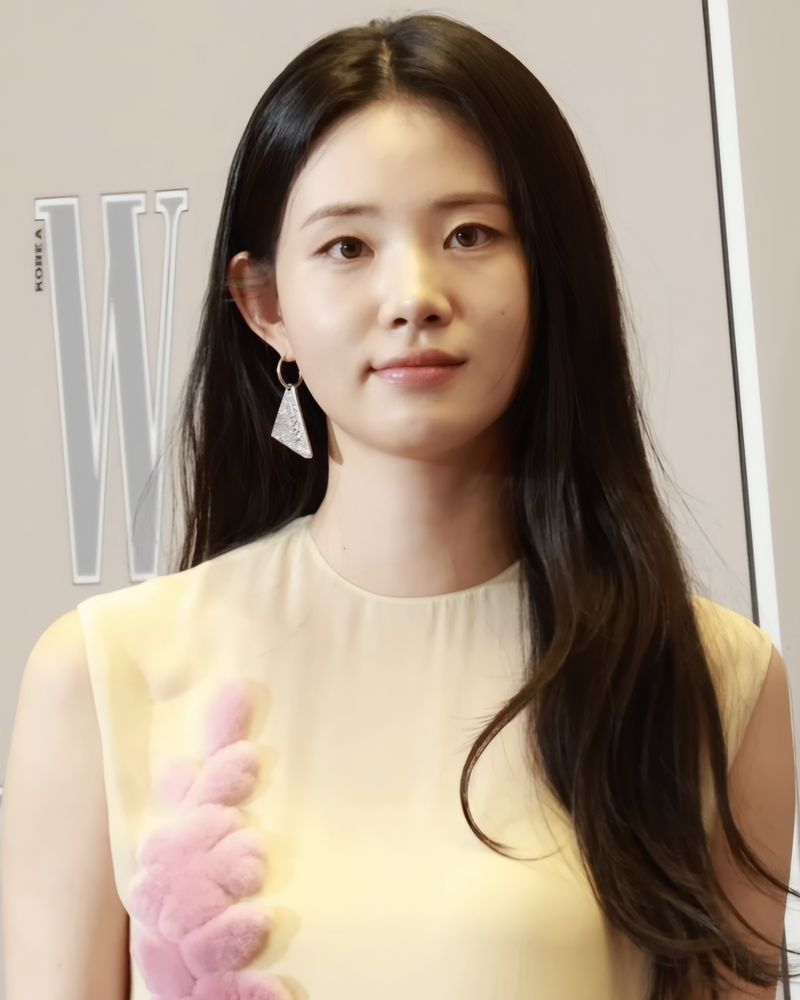 신시아 사진 3 — 신시아 사주와 기미일주
