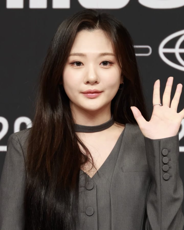 안지영 사진 — 볼빨간사춘기 안지영 사주