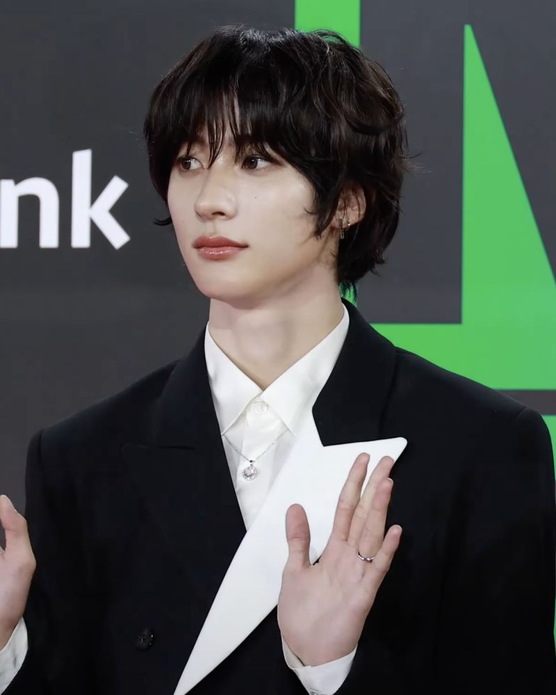 앤톤 사진 3 — 앤톤 사주와 기해일주