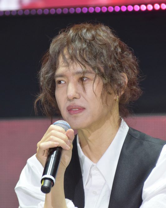 양준일 사진