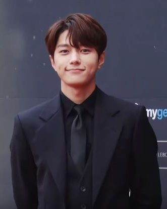 엘 사진 — 인피니트 엘 사주
