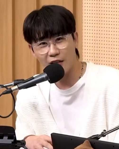 영탁 사진