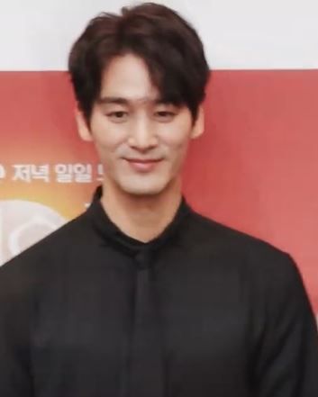 오창석 사진 3 — 오창석 사주와 병진일주