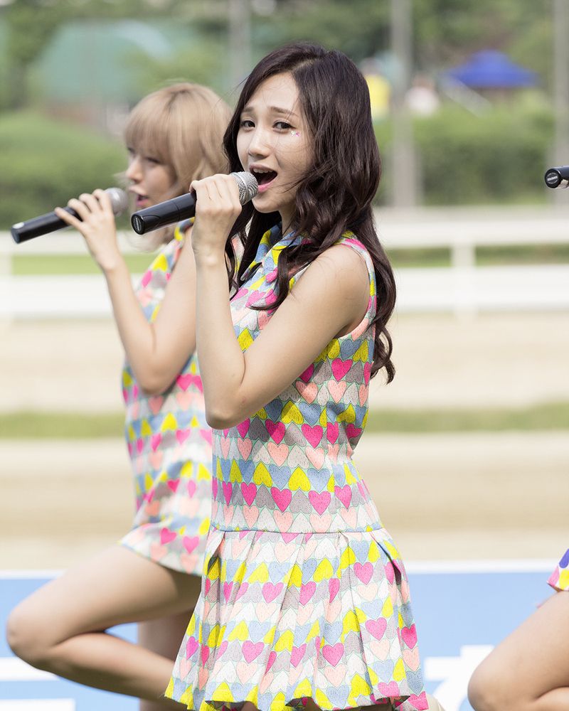 유아라 사진 3 — 유아라 사주와 을사일주