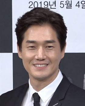 유지태 사진 — 배우 유지태 사주
