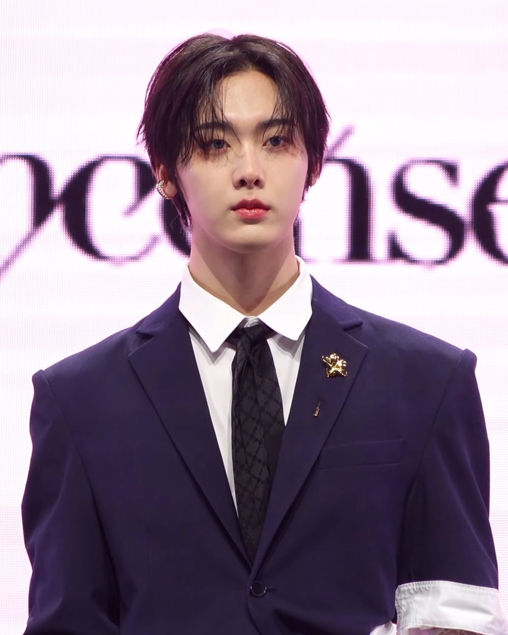 윤산하 사진
