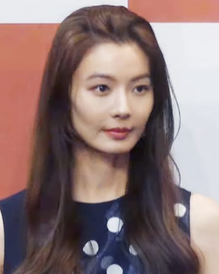 윤소이 사진