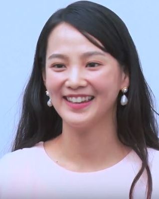 윤승아 사진 — 배우 윤승아 사주