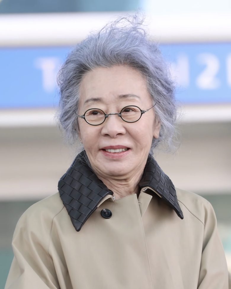 윤여정 사진