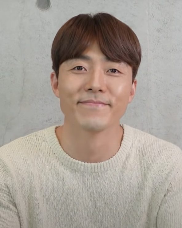 이무생 사진 — 배우 이무생 사주