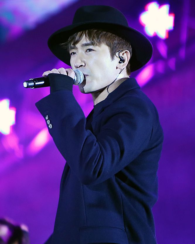 이민우 사진 2 — 이민우 사주와 병신일주