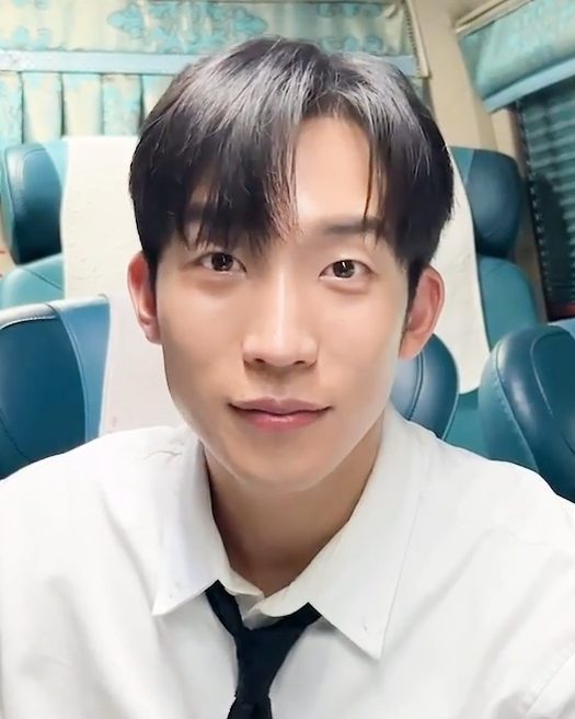 이상이 사진