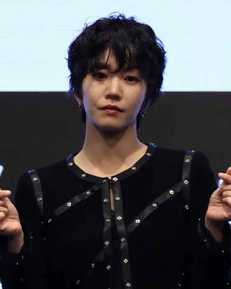 이설 사진