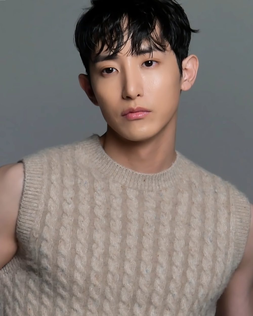 이수혁 사진 — 배우 이수혁 사주